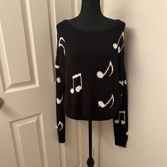 Hot Topic Black Pullover Sweater With White Music Notes Size Extra Large - Picture 1 of 7